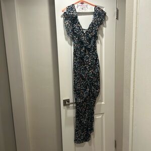 Veronica Beard mermaid style dress black with beautiful flowers
